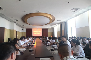 向廖俊波同志學習 正做合格黨員呼市婦幼保健院黨總支書記趙錦明帶頭講黨課